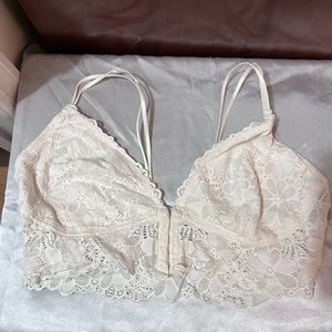 Sexy bralette white lace eye hooks in the middle